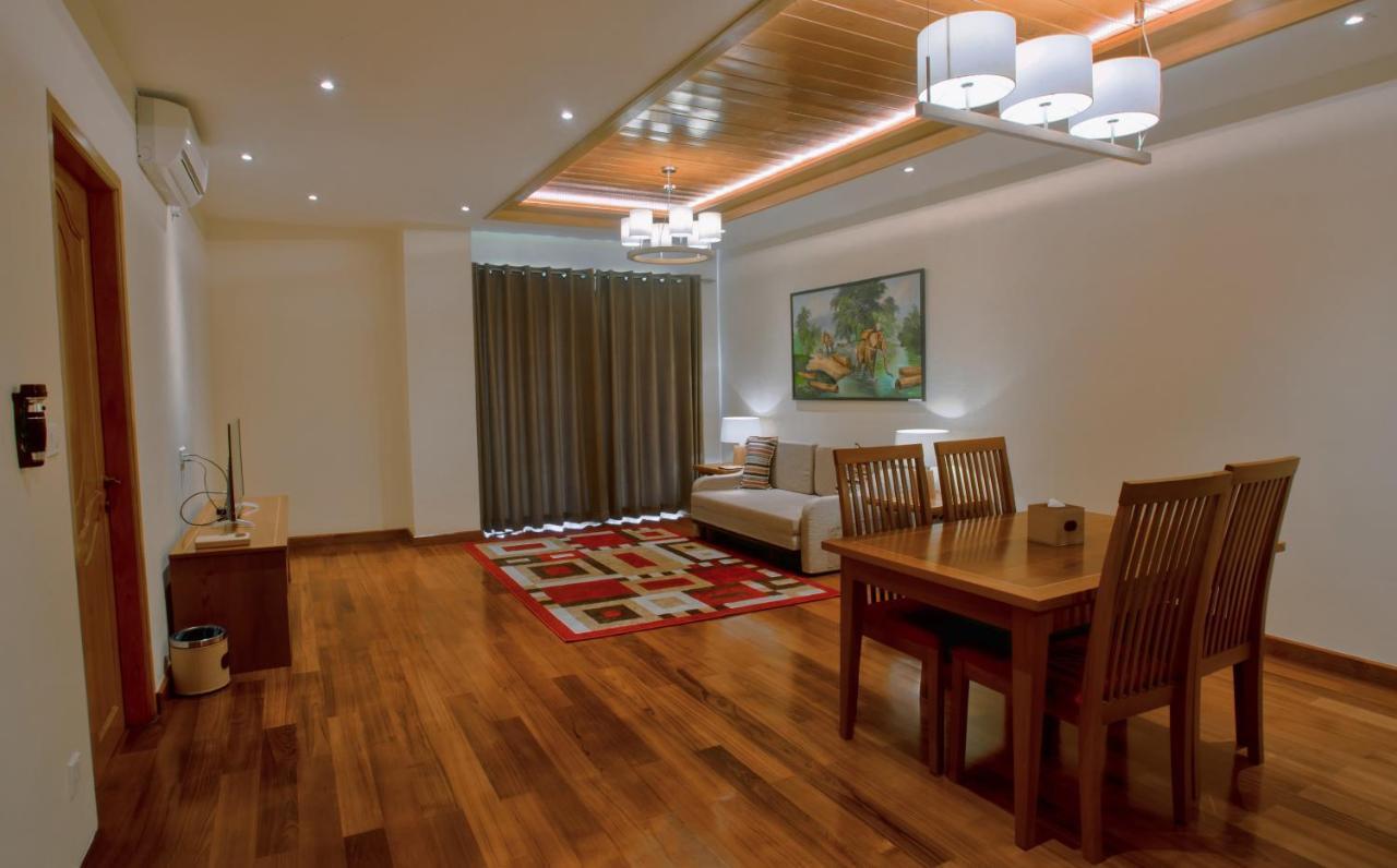 Sunset Palace View Suites Mandalay Bagian luar foto
