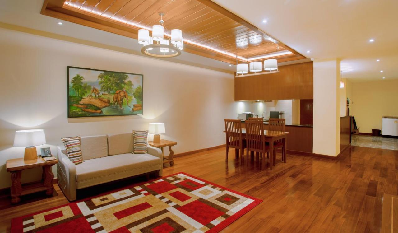 Sunset Palace View Suites Mandalay Bagian luar foto