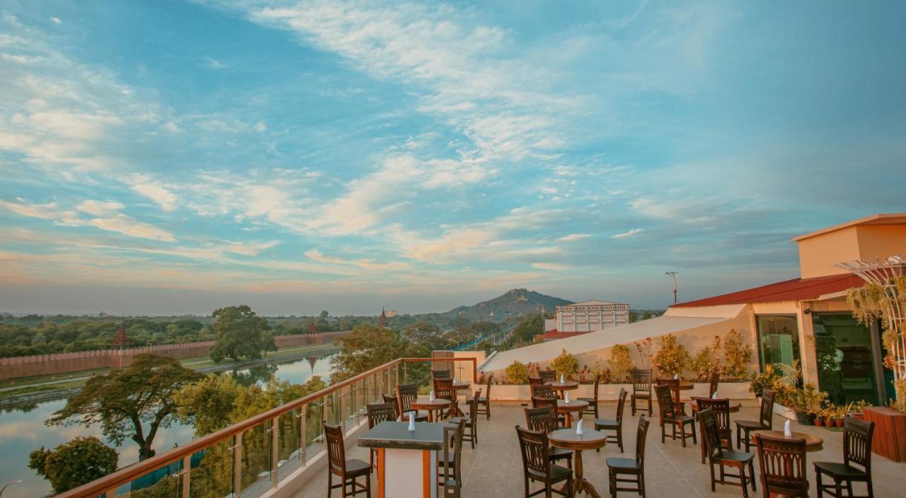 Sunset Palace View Suites Mandalay Bagian luar foto